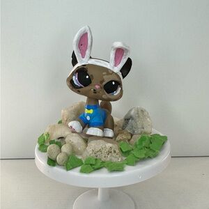 Cat dressed as Easter bunny Littlest PetShop